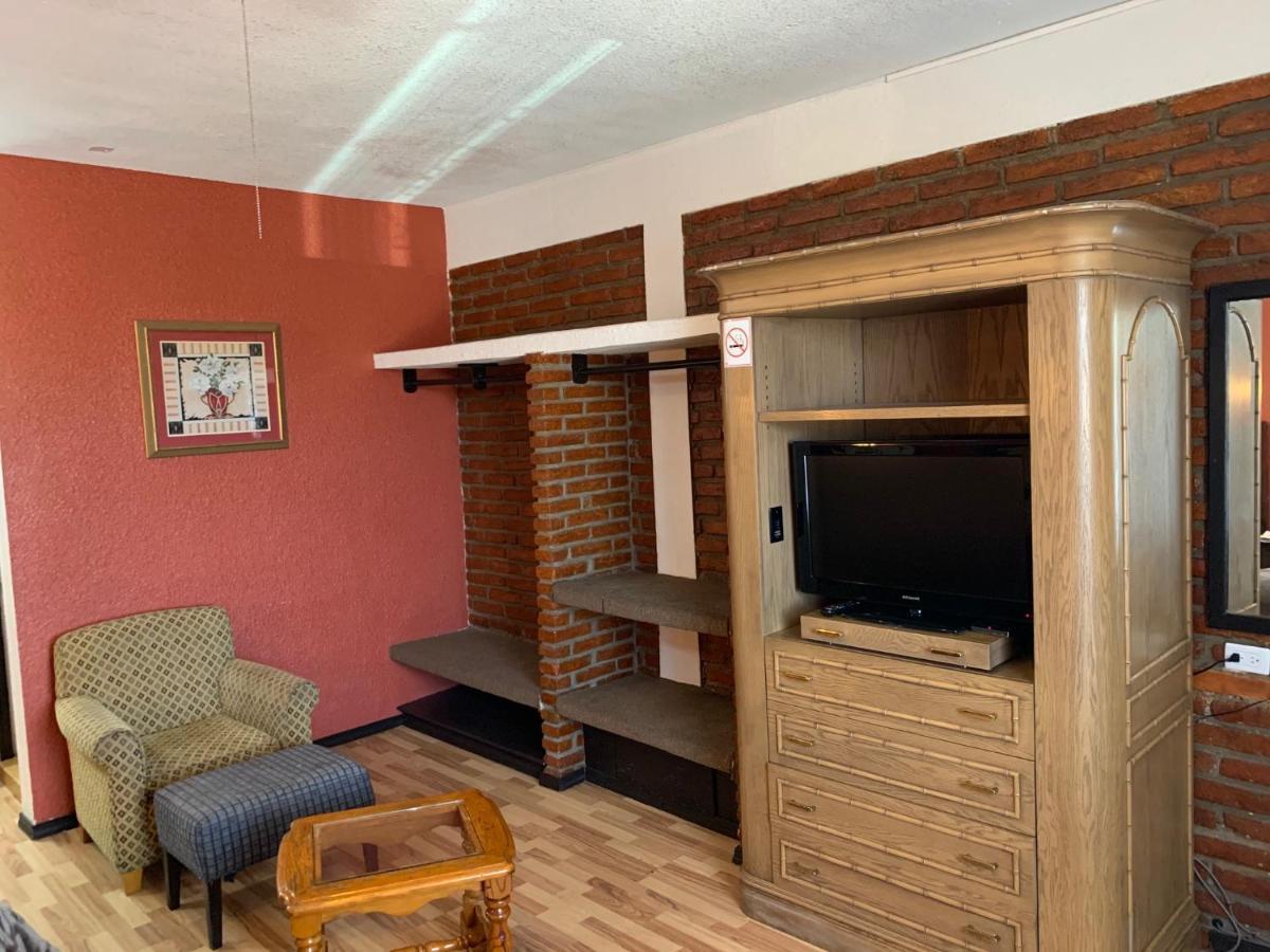 Hotel Los Arcos Hidalgo del Parral Zewnętrze zdjęcie